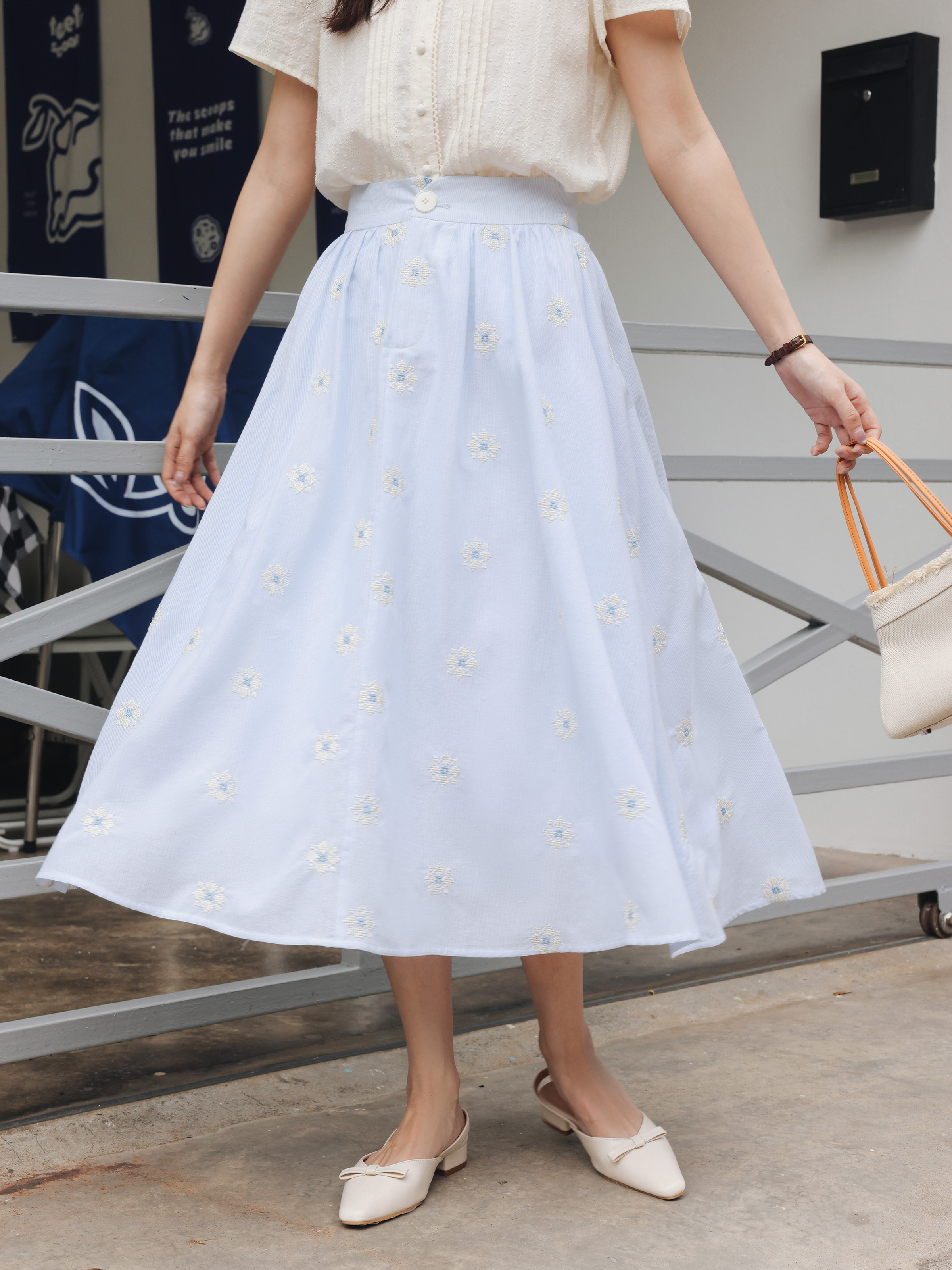 Vintage White Shirt Floral Emb - Midi Skirt Floral 리뷰 및 가격